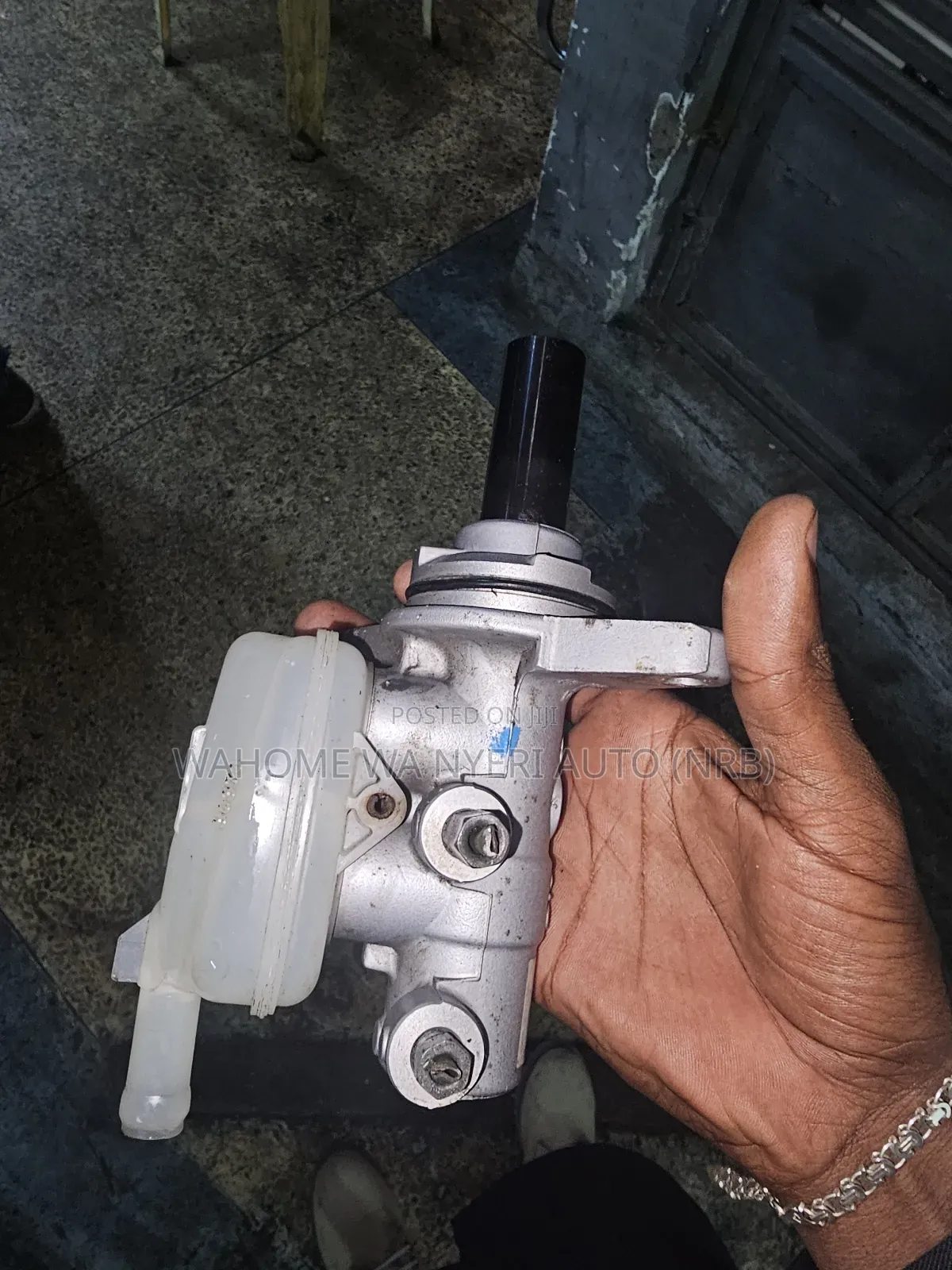 Master Cylinder for Noah/Voxy