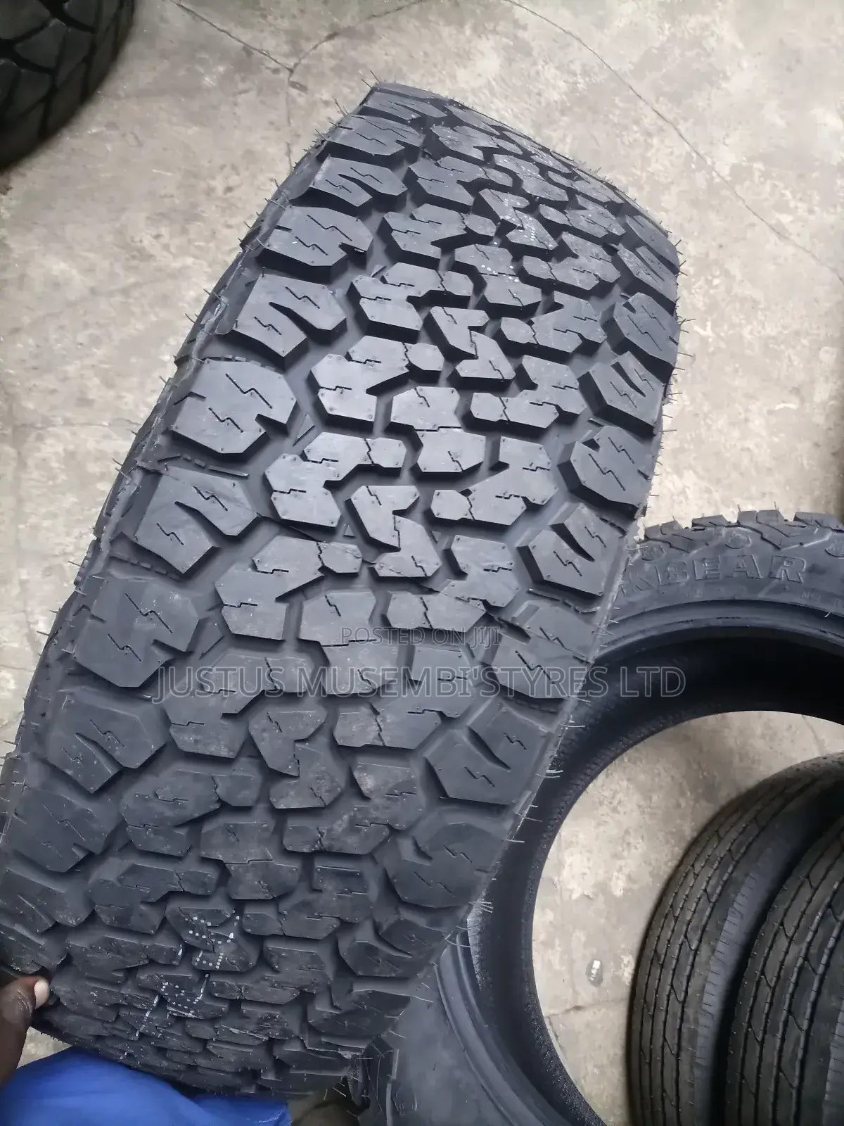 285/55r20 Black Bear Tyres