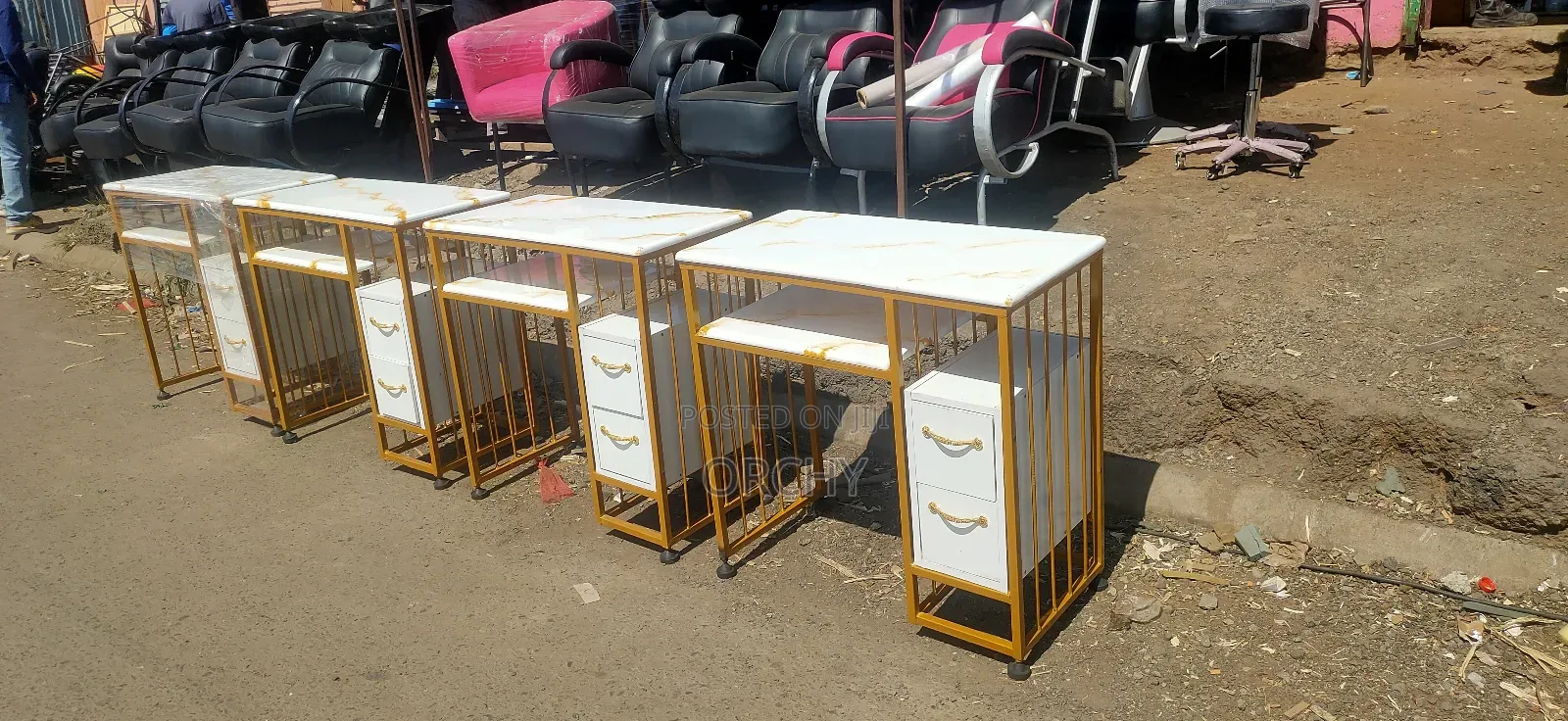 Manicure Table/ Nails Station