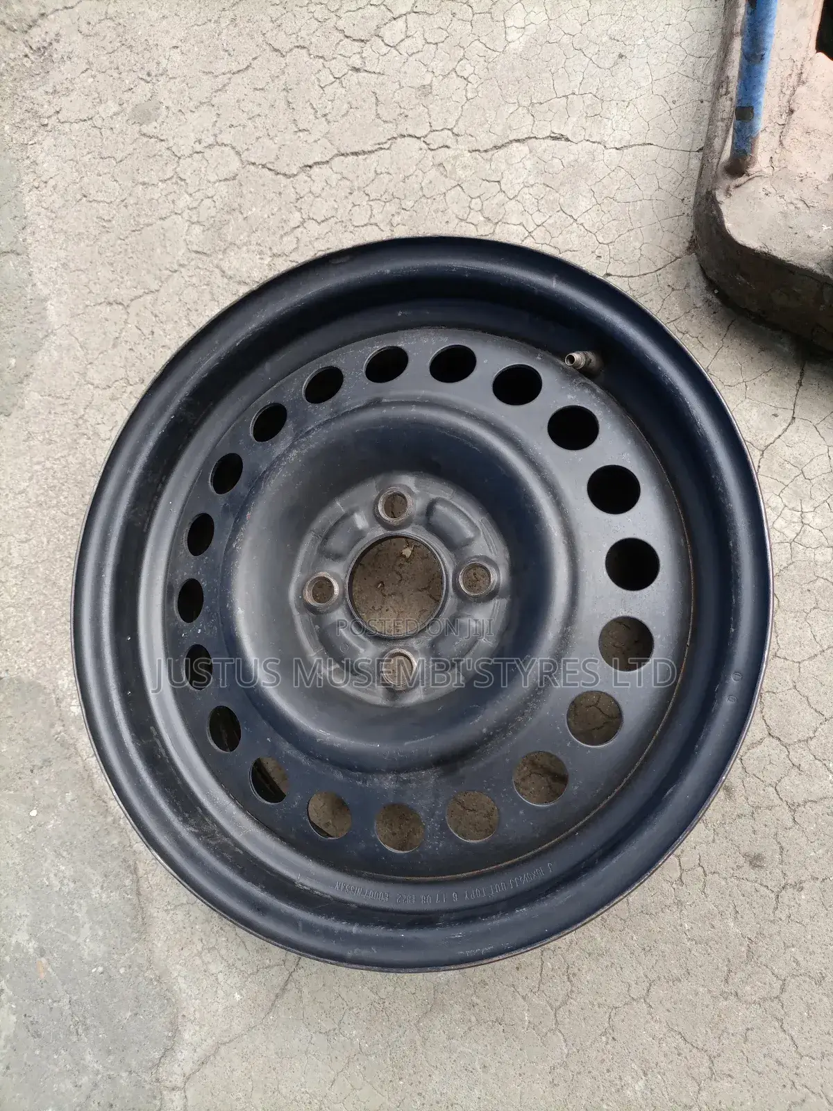 Tiida Metallic Rim Size 15
