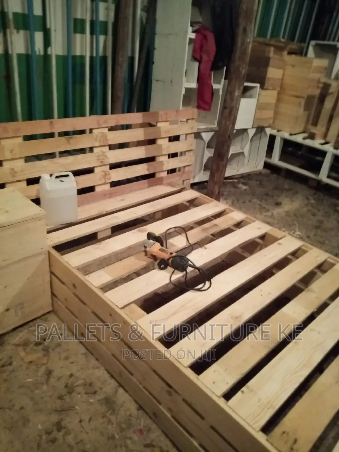 5 by 6 Pallet Bed