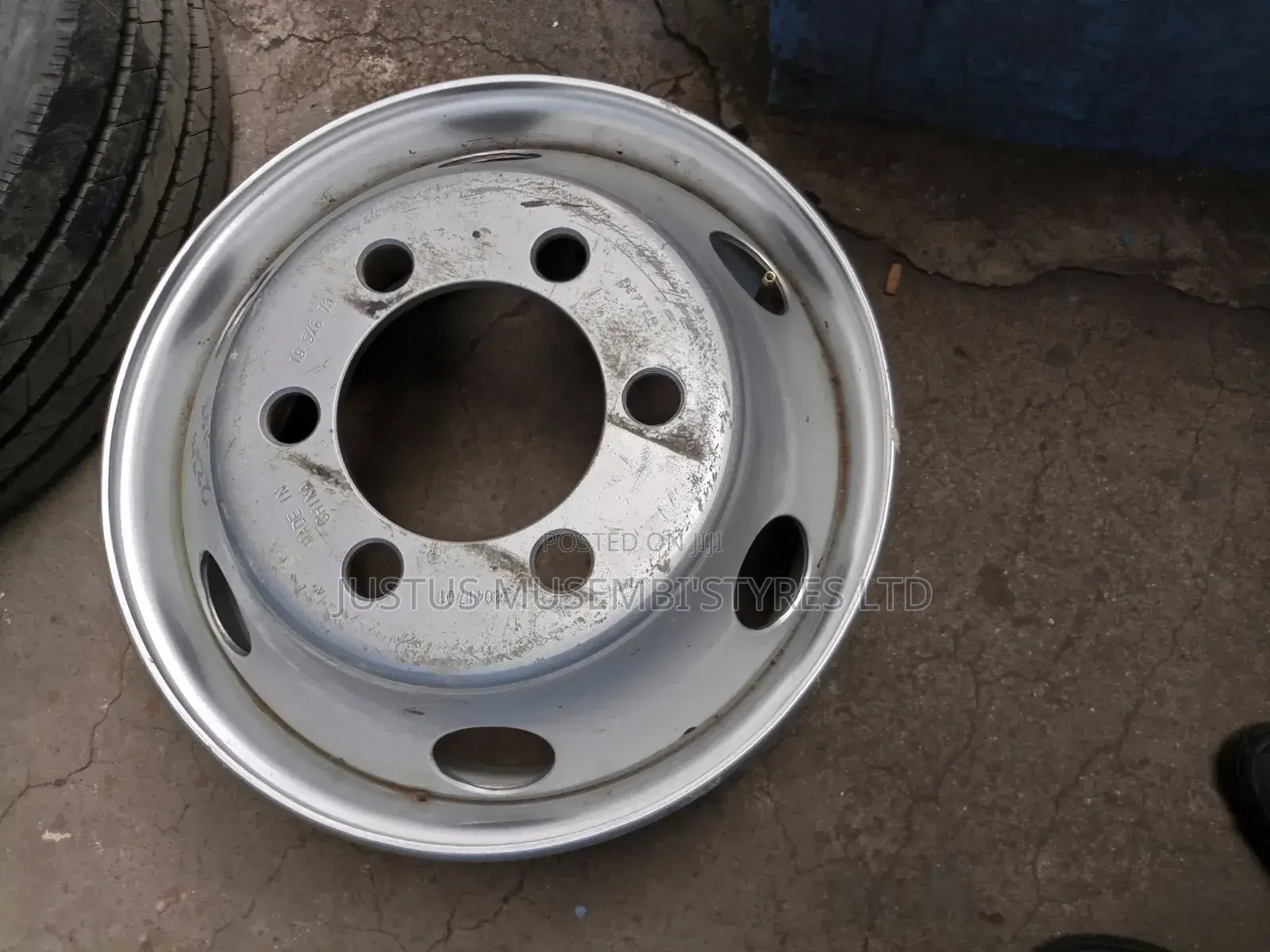 Canter Original Rims Size 17.5