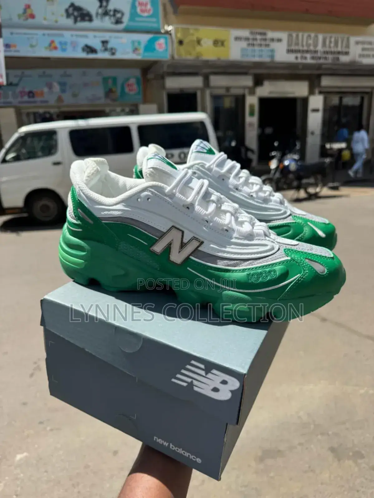 New Balance 1000