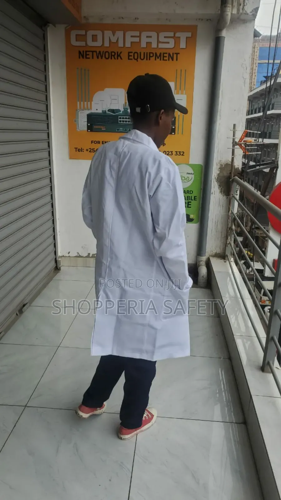 White Dustcaots/ Labcoats