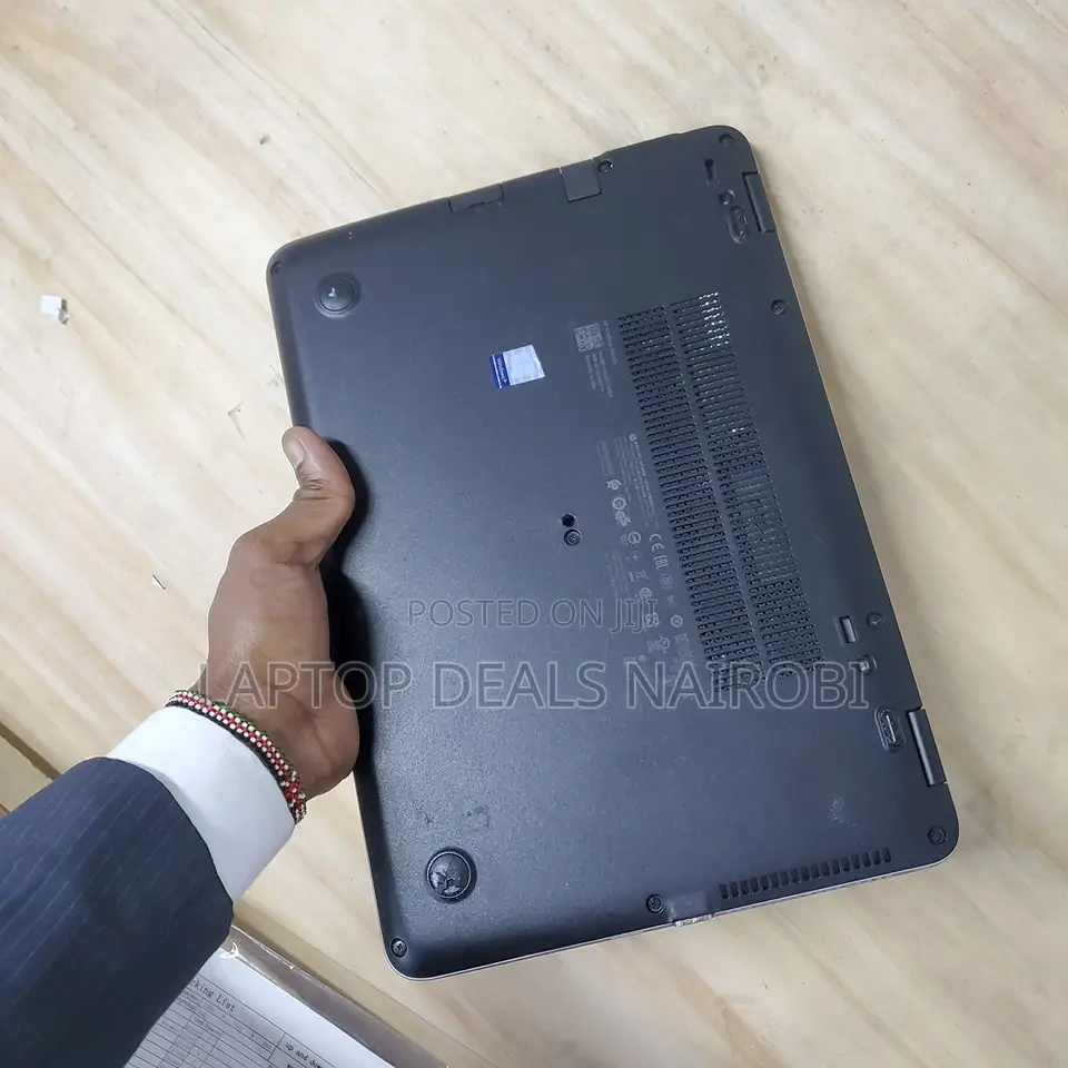 Laptop HP EliteBook 840 G3 8GB Intel Core I5 SSD 256GB