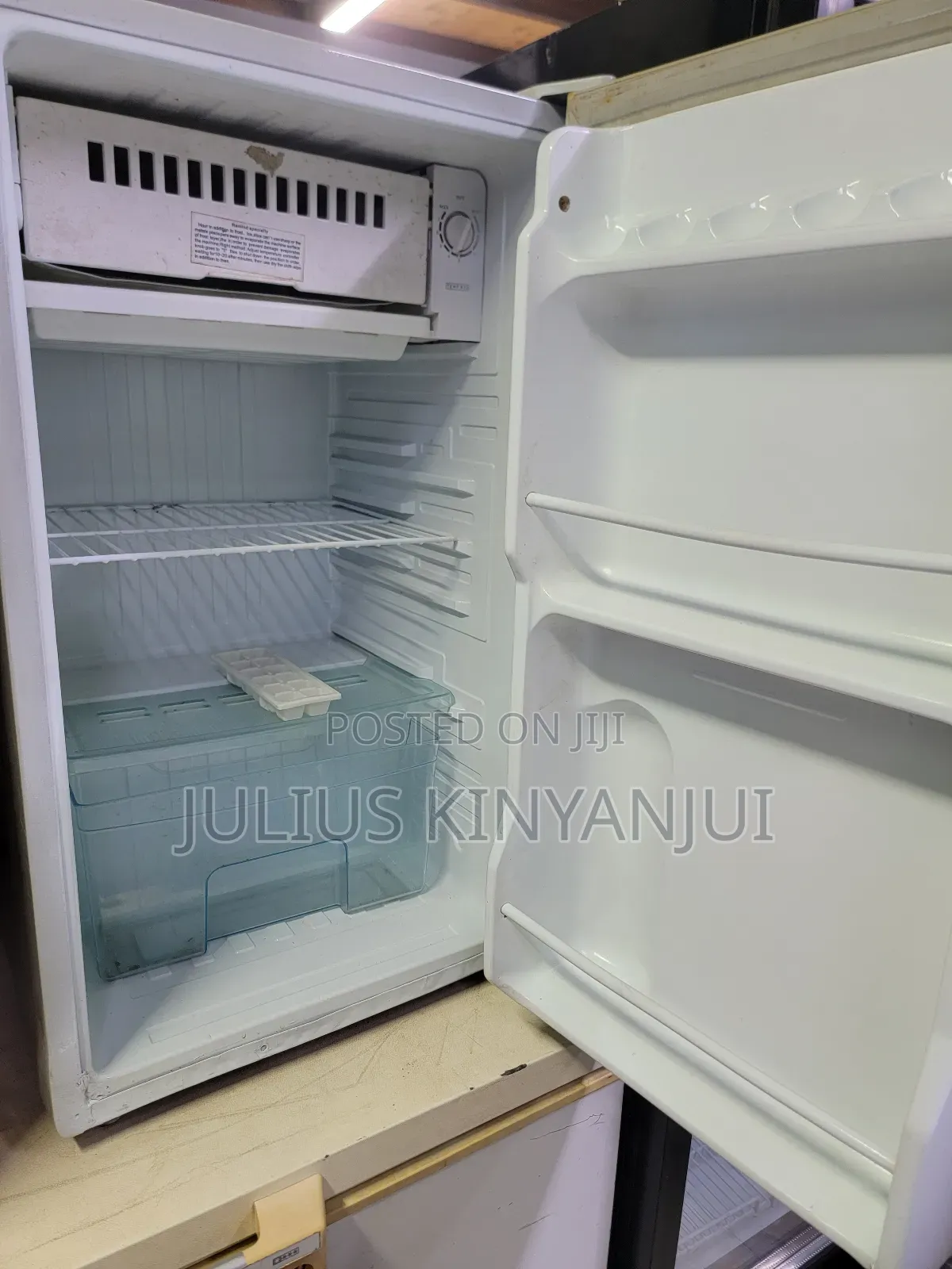 95L Counter Top Fridge