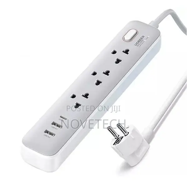 UGREEN 30W 3AC Power Strip With Master Switch 2A1C Extension