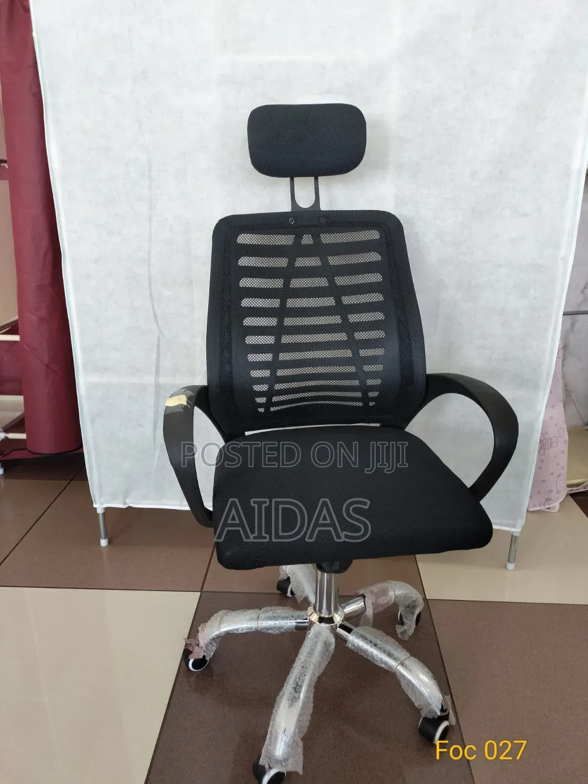Secretariat Mesh Office Chair With Headrest