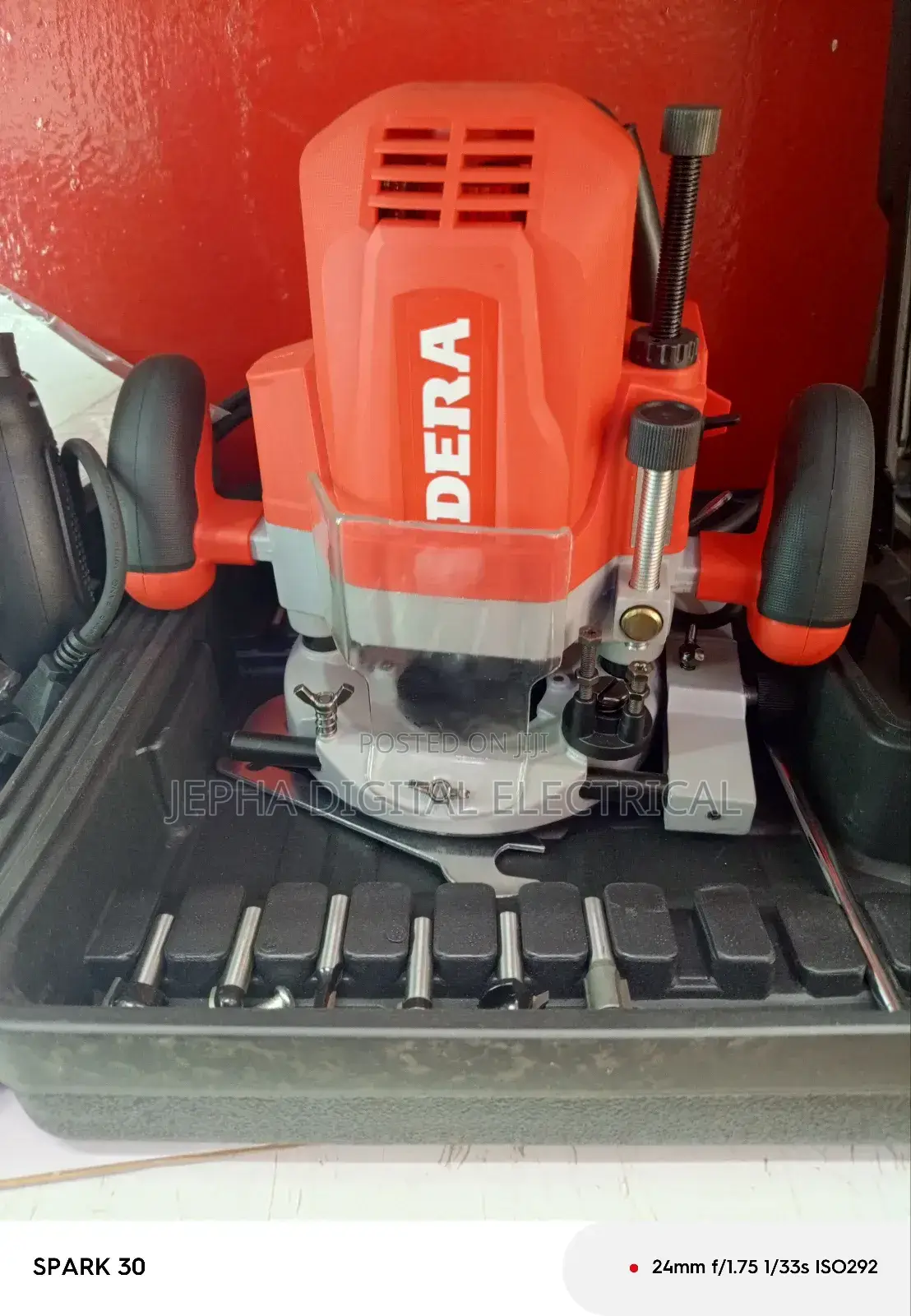 Dera Electric Router