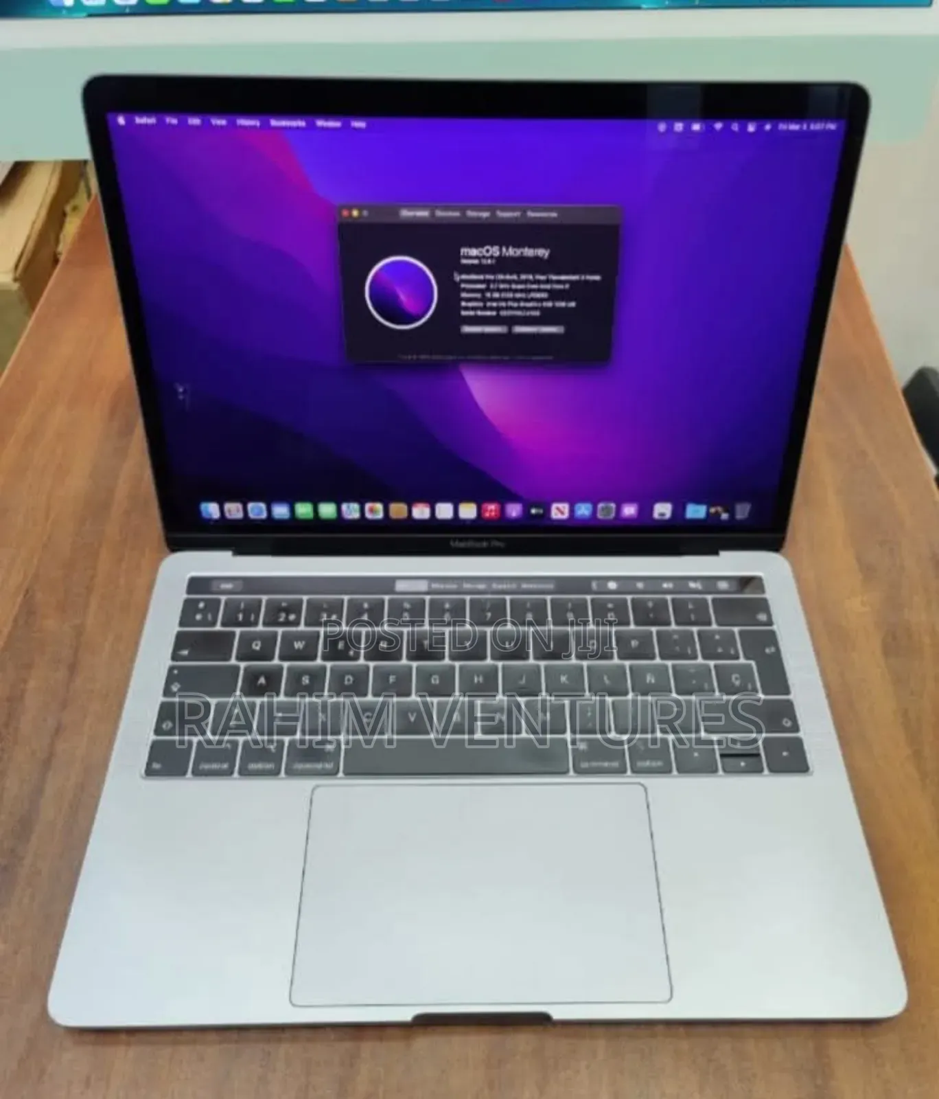 Laptop Apple MacBook Pro 2018 16GB Intel Core i7 SSD 256GB