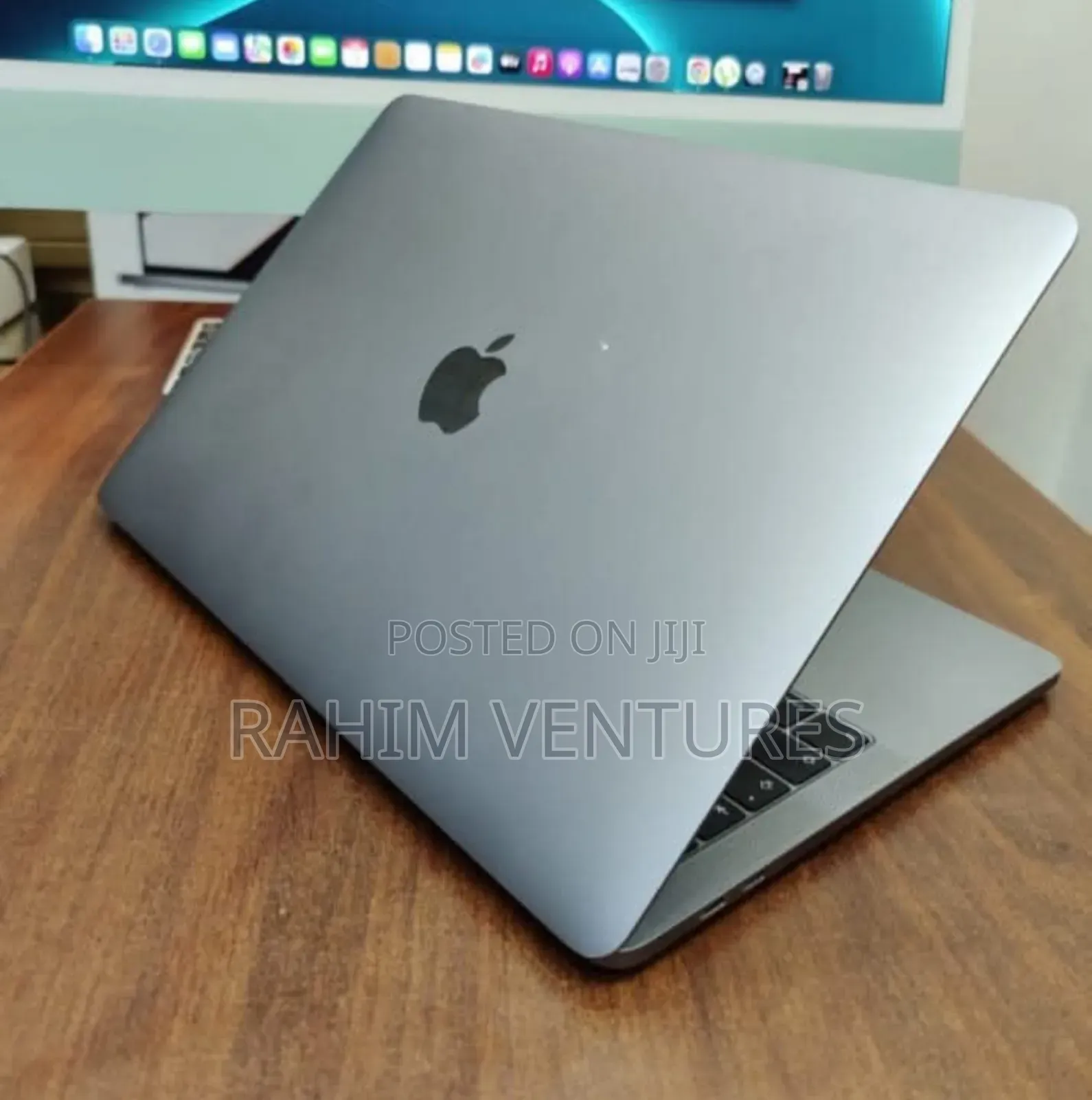 Laptop Apple MacBook Pro 2018 16GB Intel Core i7 SSD 256GB