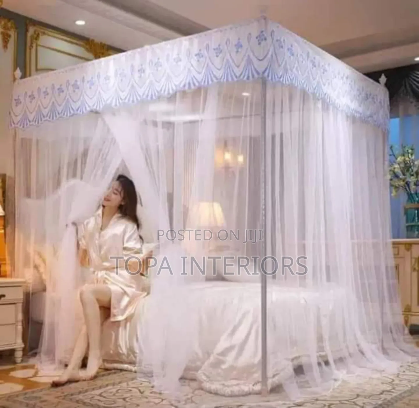 Light Weight White Bed Mosquito Nets With Four Stands