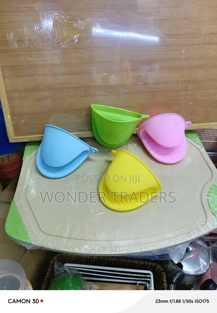 Sufuria Holder