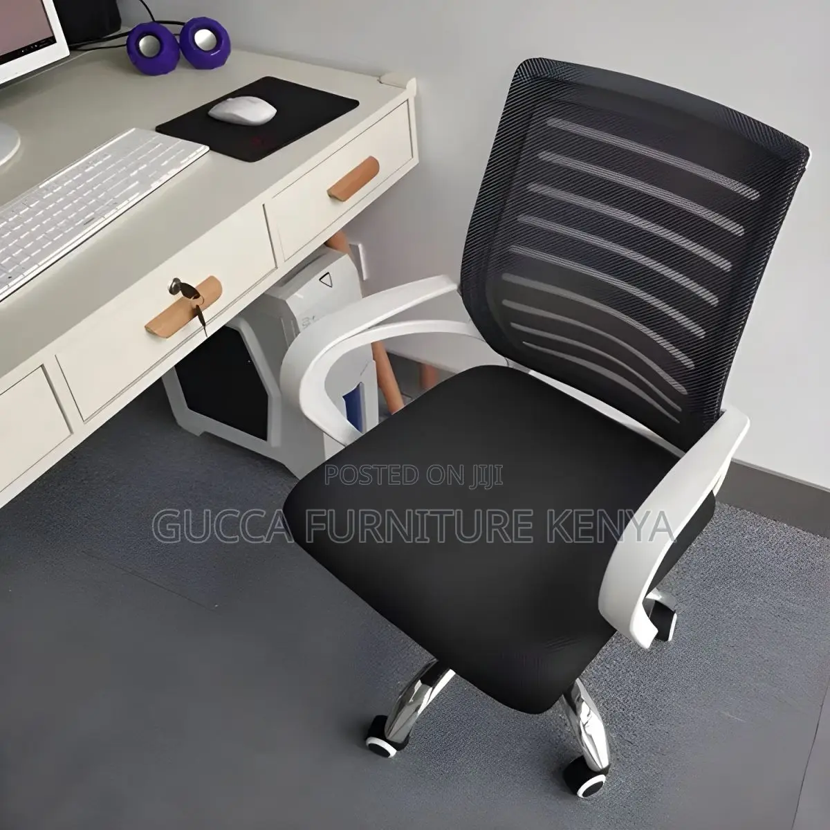 Office Chairs:Black Mesh Conference Microfiber Office Chair