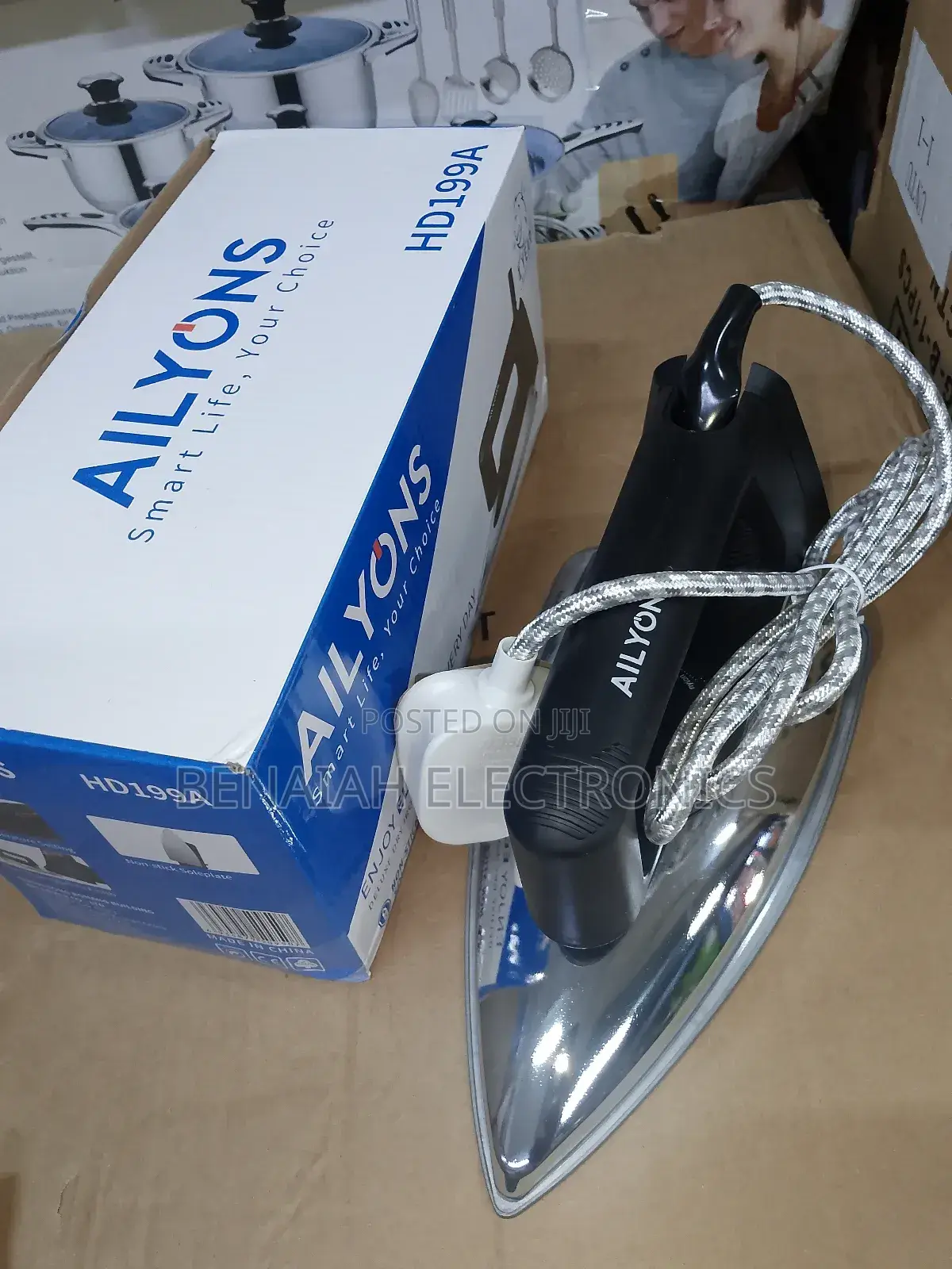 Iron Box.Electric Ailyons Iron Box With Non Stick Soleplate