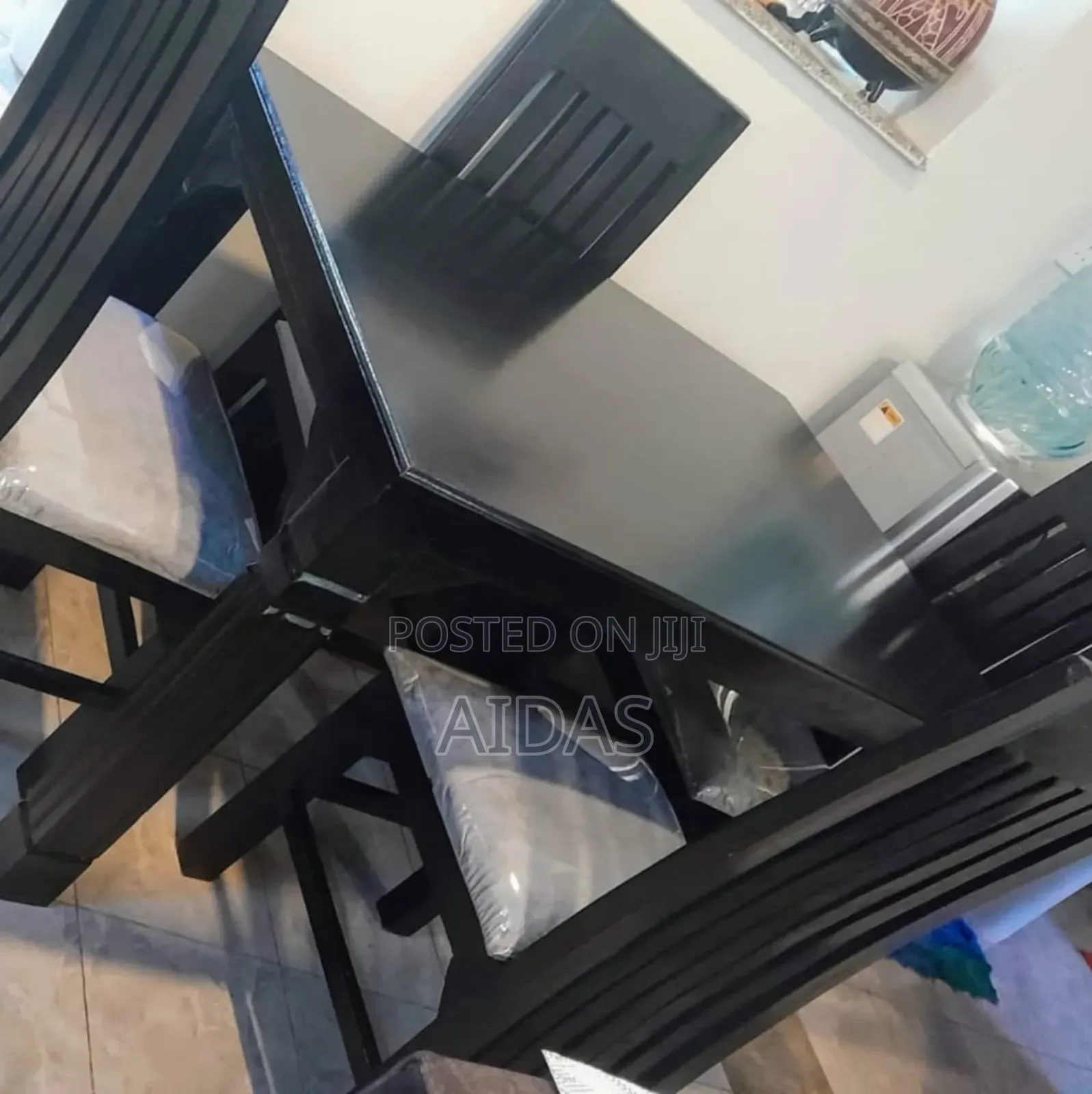 4 Seater Dinning Set