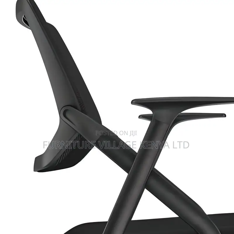 Minimalist Upholstered Office Desk Chairs With Armrest