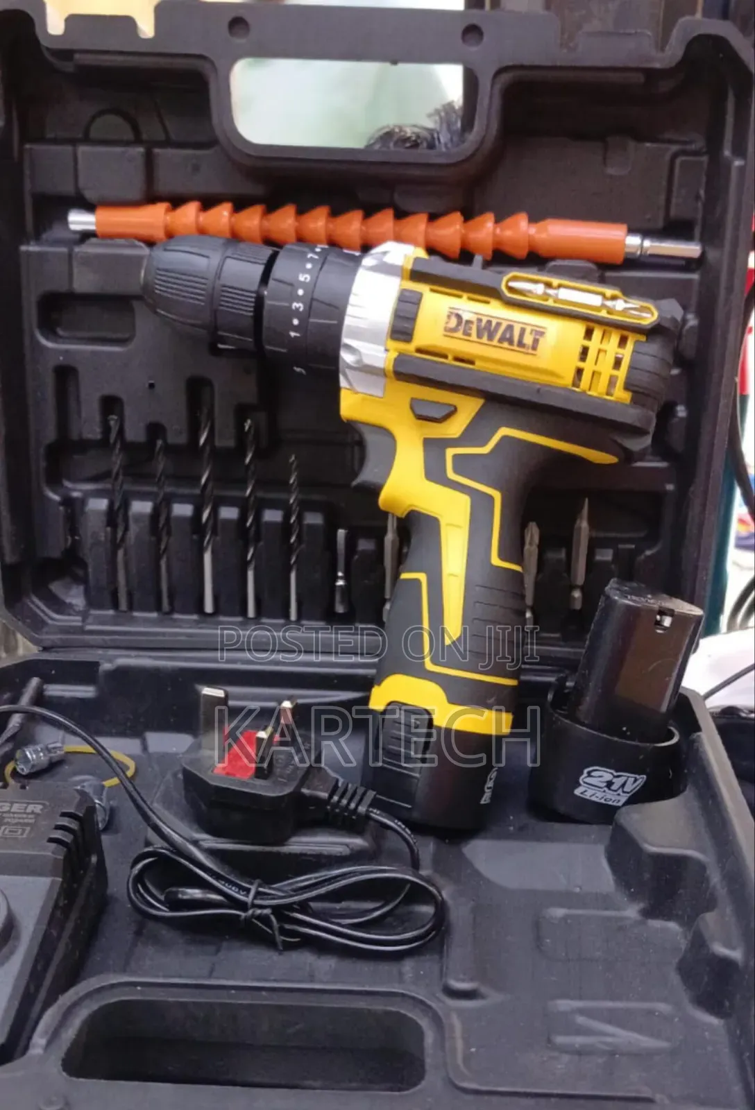 Dewalt 21volts Drill Set