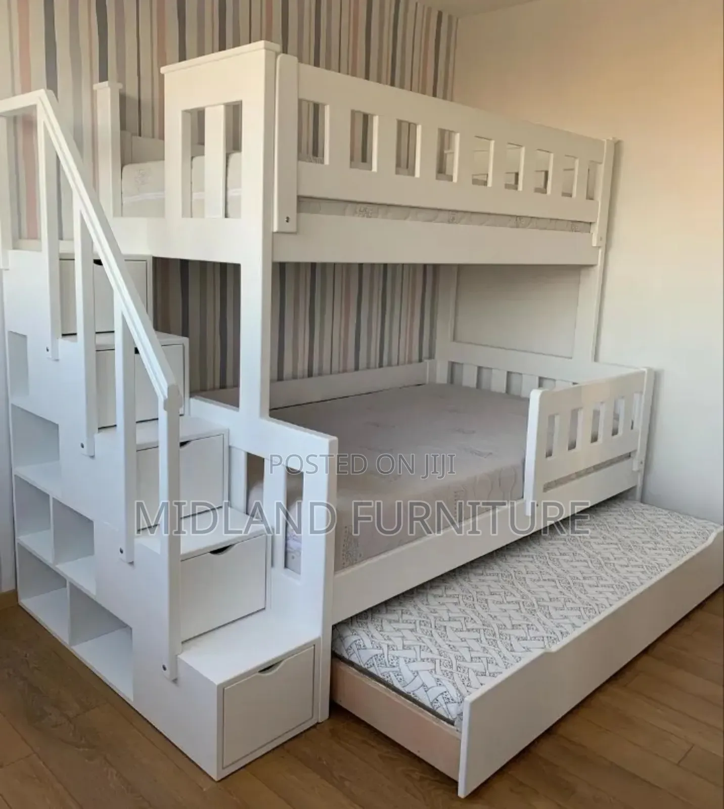 Cute Customized Bunk Beds for Girls