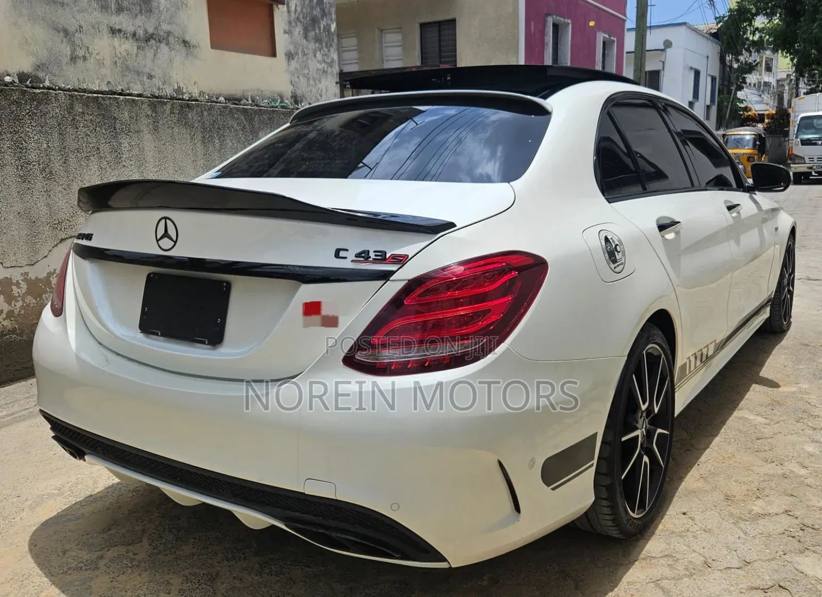 Mercedes-Benz C43 2017 White