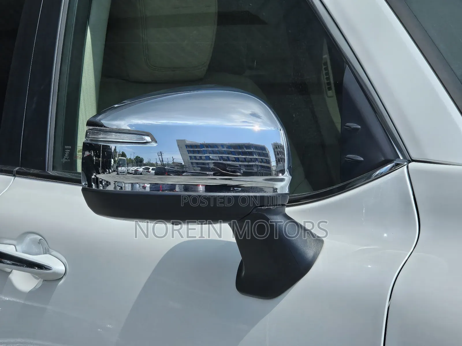 New Toyota Land Cruiser 2024 Off white