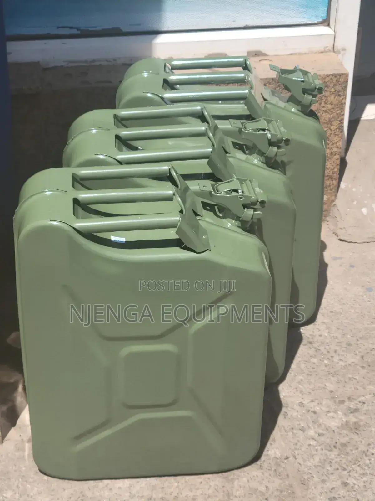 High Quality Fuel Jerricans 20ltrs