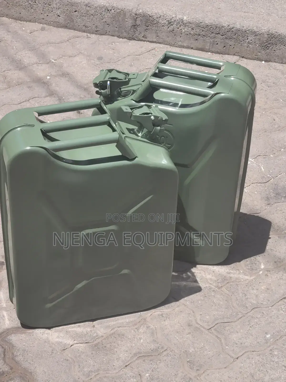 Heavy-Duty Metalic 20ltrs Fuel Jerricans