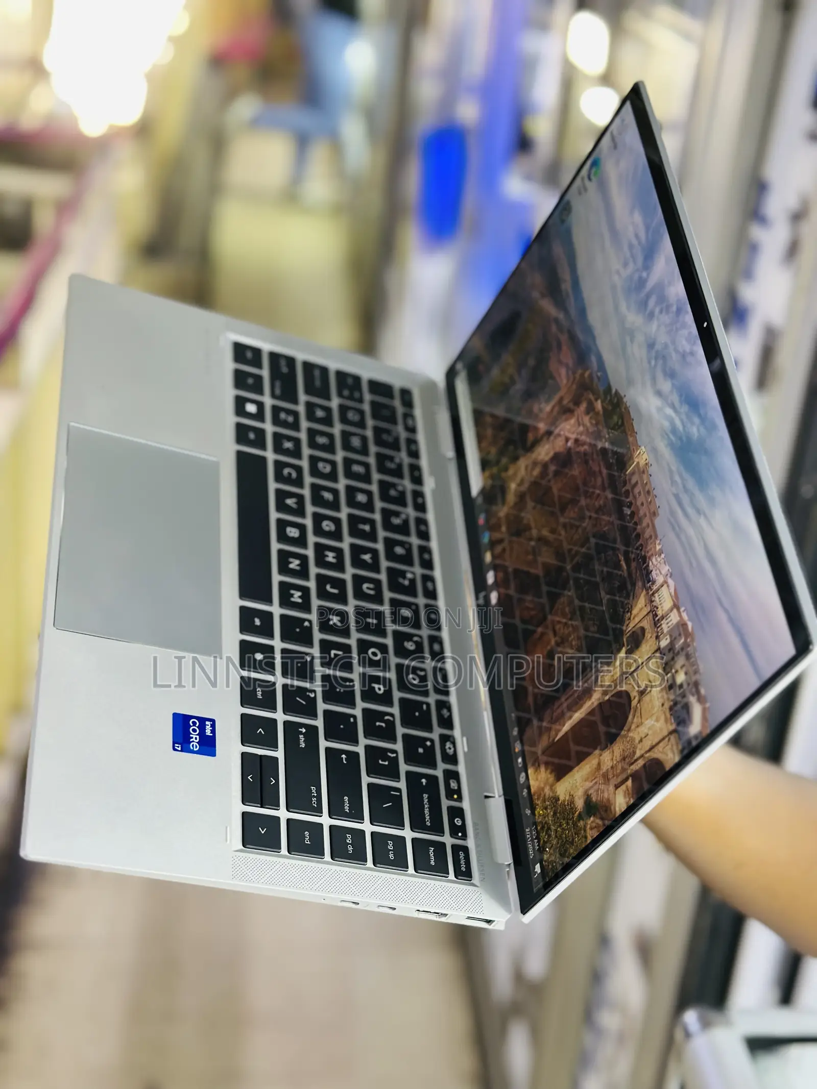 Laptop HP EliteBook 1040 G8 16GB Intel Core i7 SSD 512GB