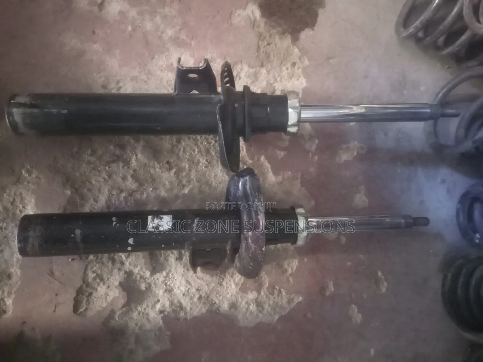 Volkswagen Golf,Touran Front Shock