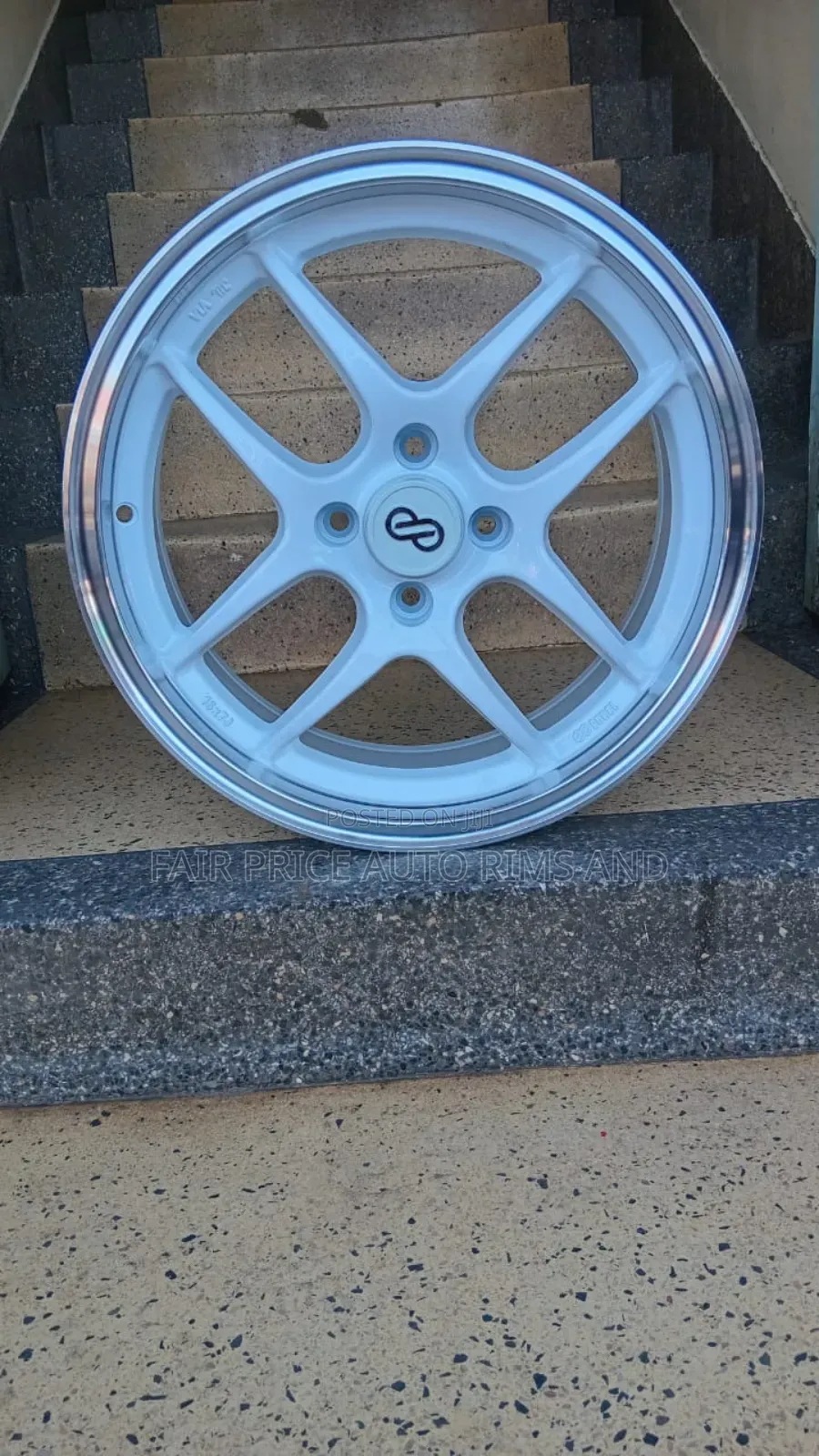 Size 16/4/100 Silver/White Normal