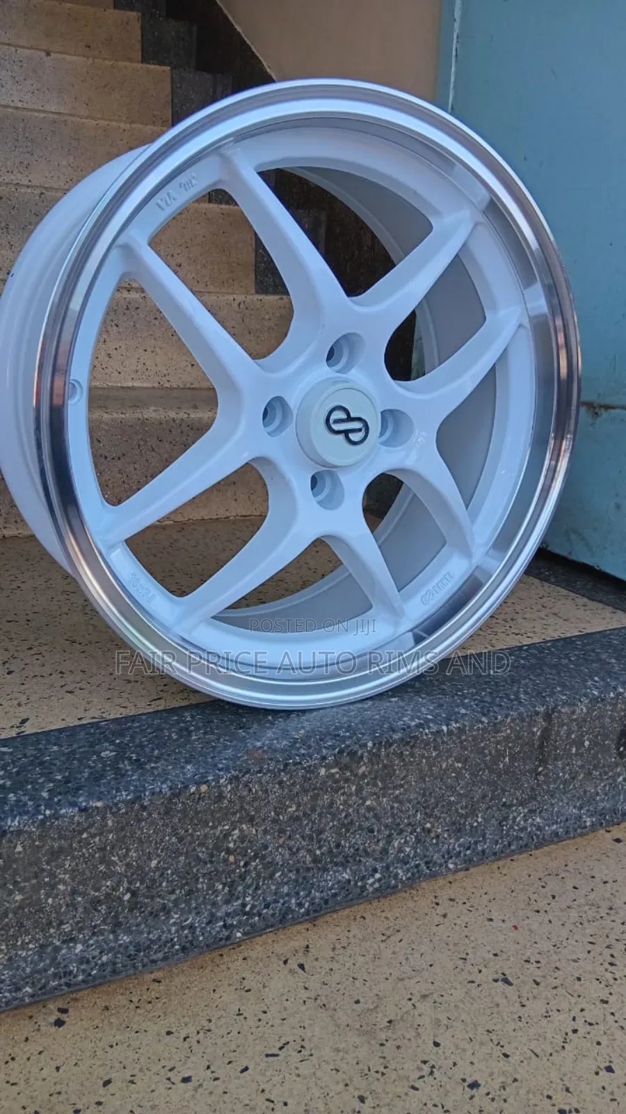 Size 16/4/100 Silver/White Normal