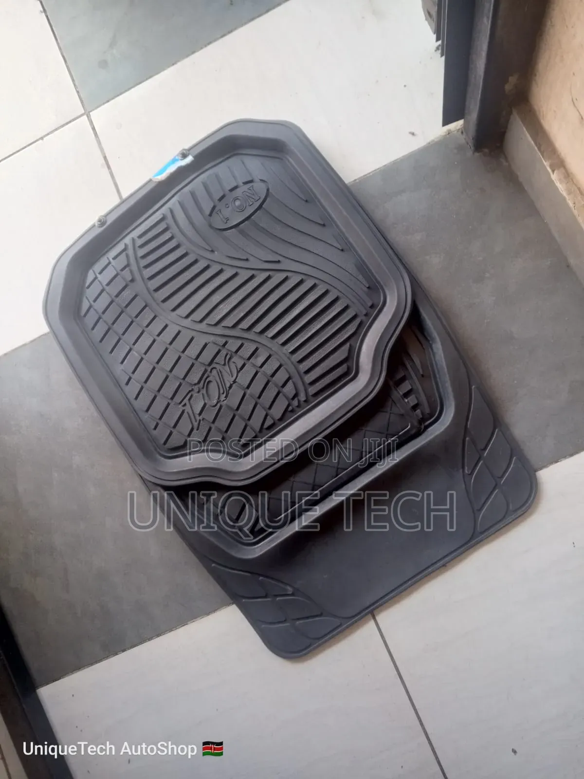 No.1 Black Universal Car Floor Mat, Durable Stylish