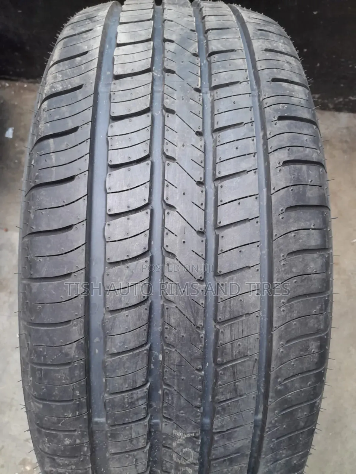 285/60r18 Dunlop Made in Japan