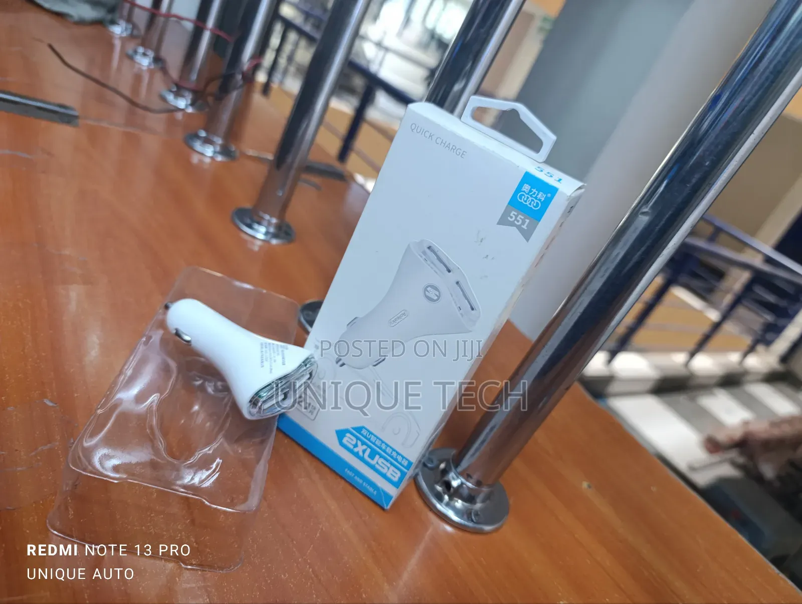 Wireless Car Charger With 2 USB Ports