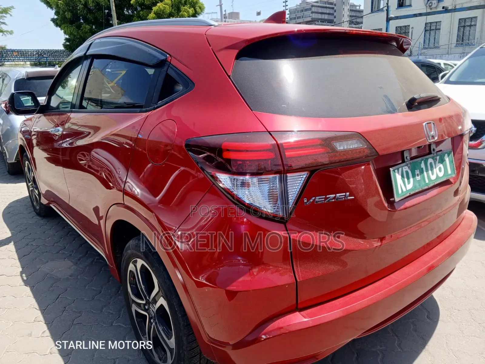 Honda Vezel 2018 Red