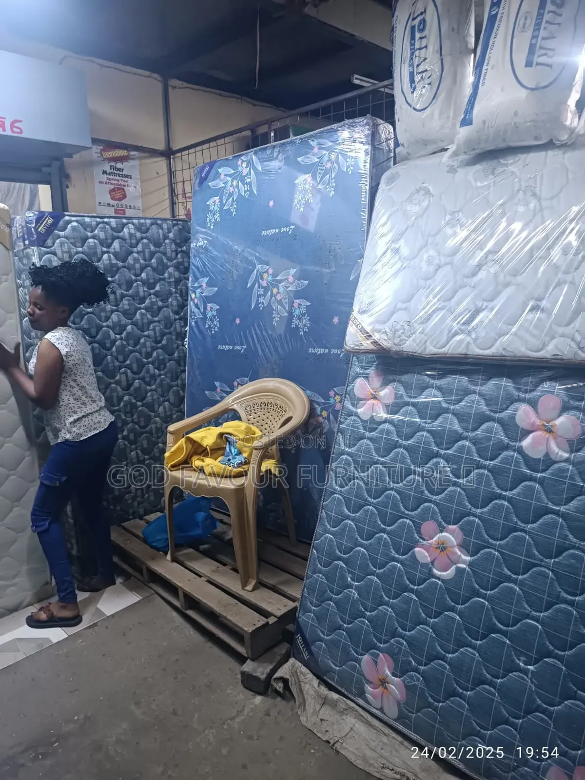 Size 4 by 6 Unique Fibre Matress Ka3cj