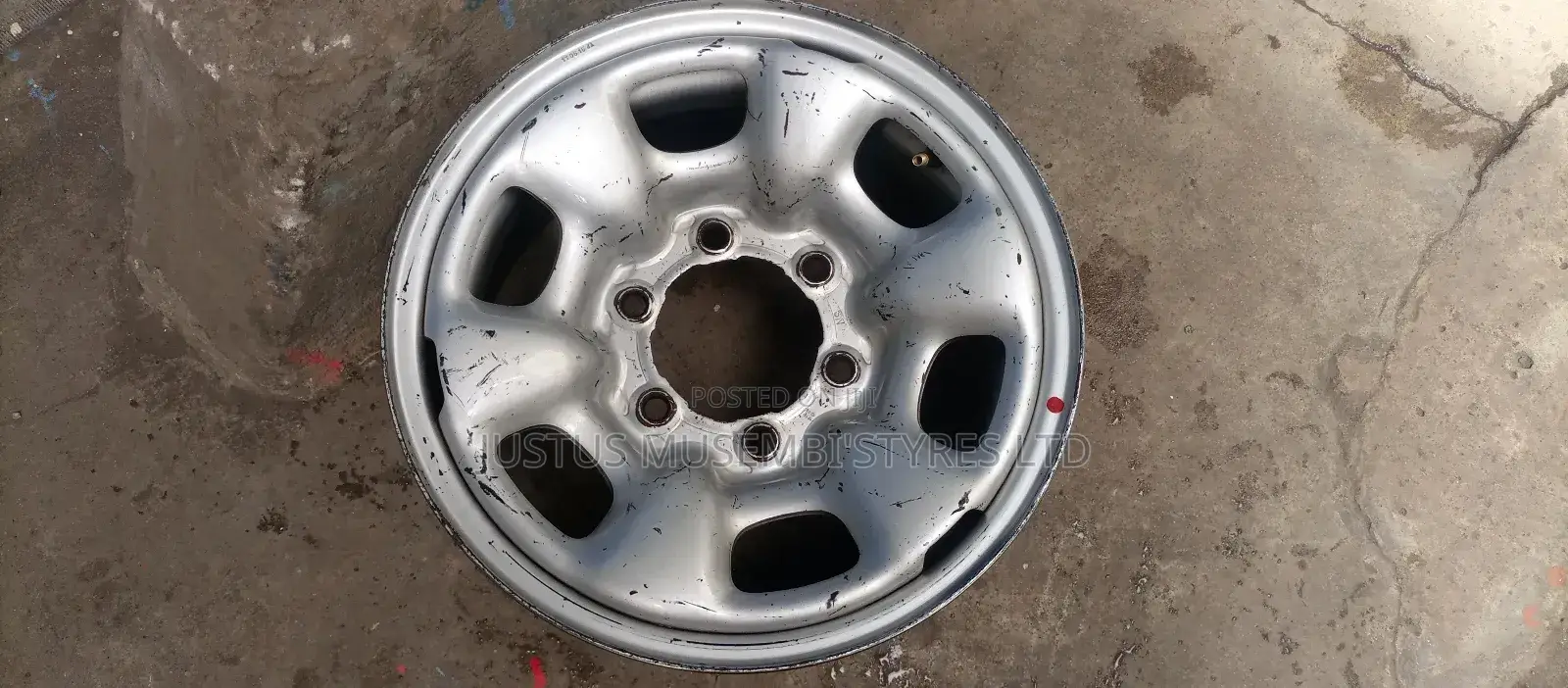 Hillux Vigo Metallic Rim Size 15