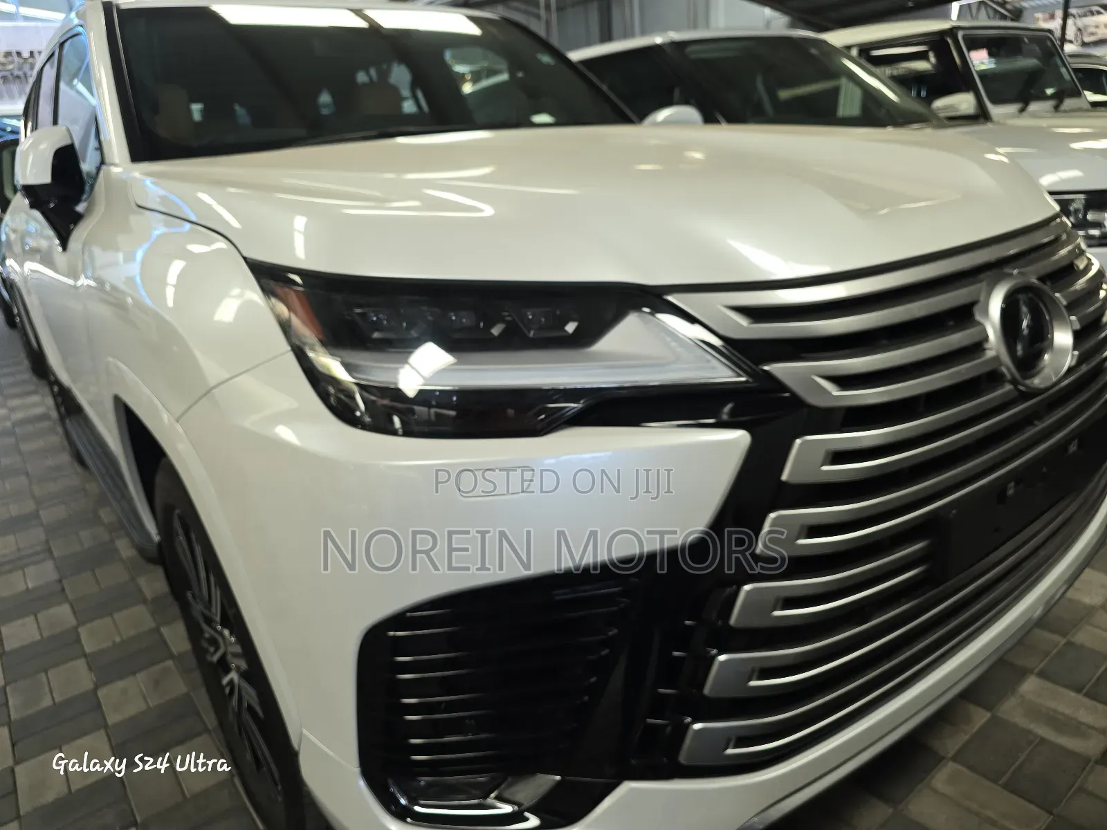 New Lexus LX 2024 Off white