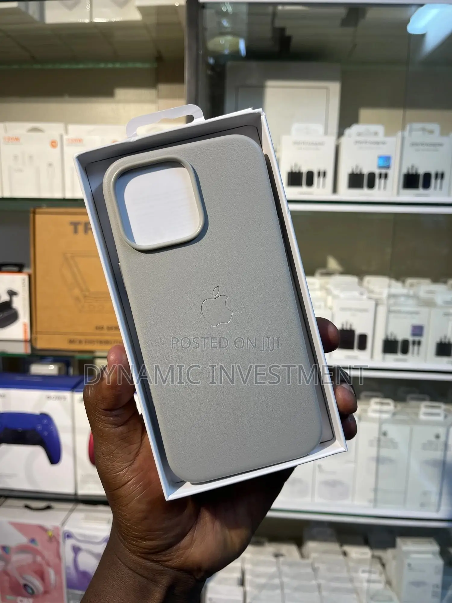 Apple iPhone 16 Pro Leather Magnetic Case/Cover