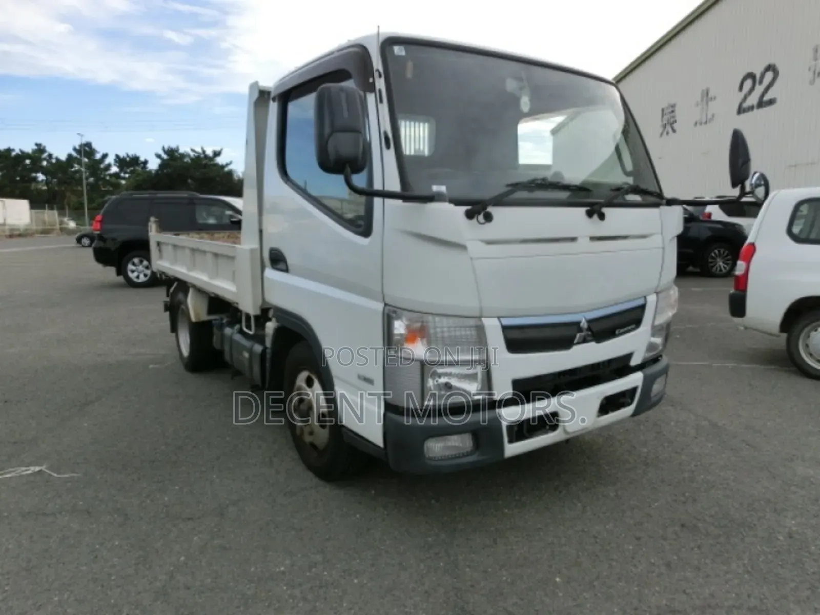 Mitsubishi Tipper
