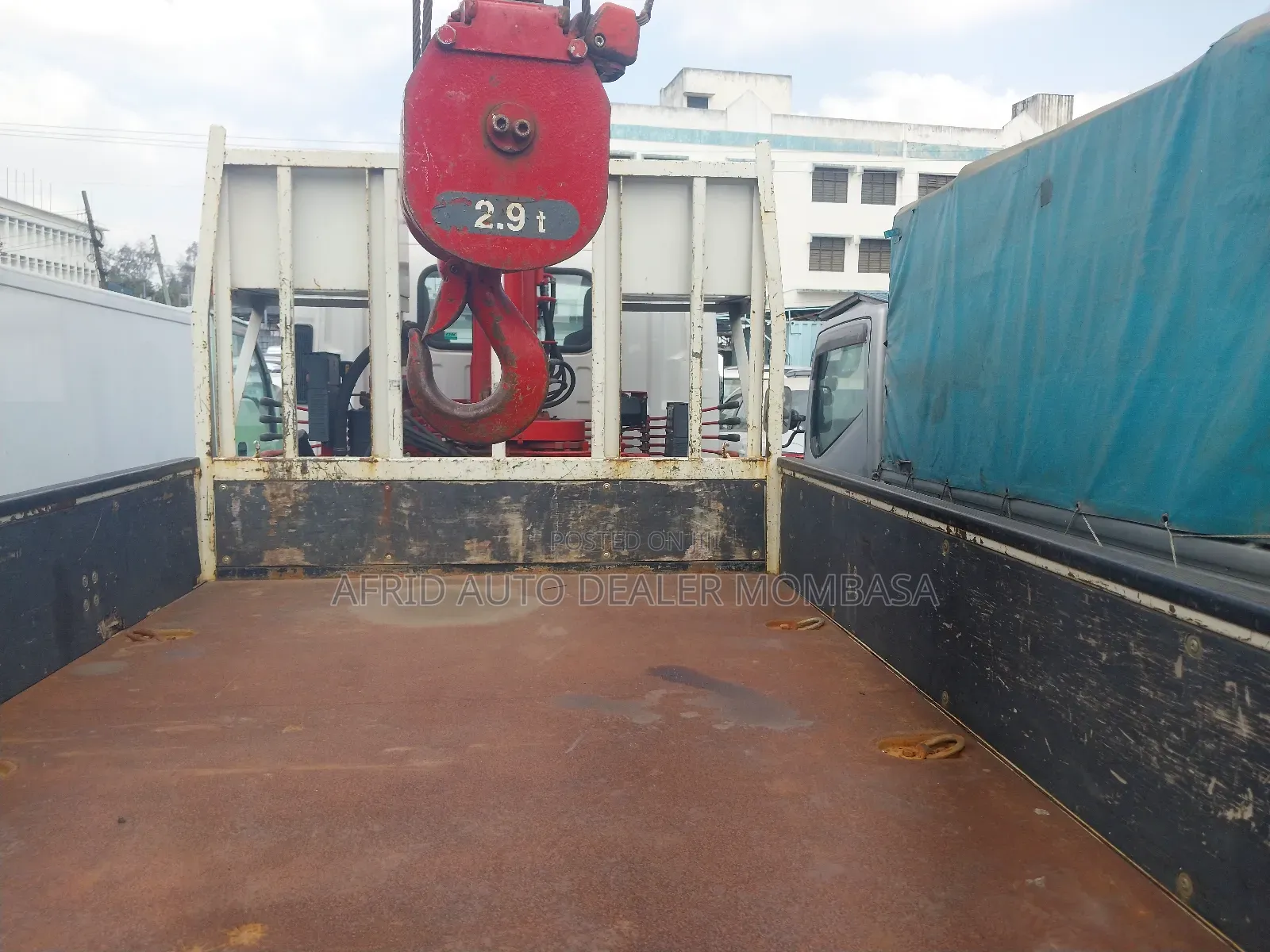 Isuzu Elf With Crane 3tonnes