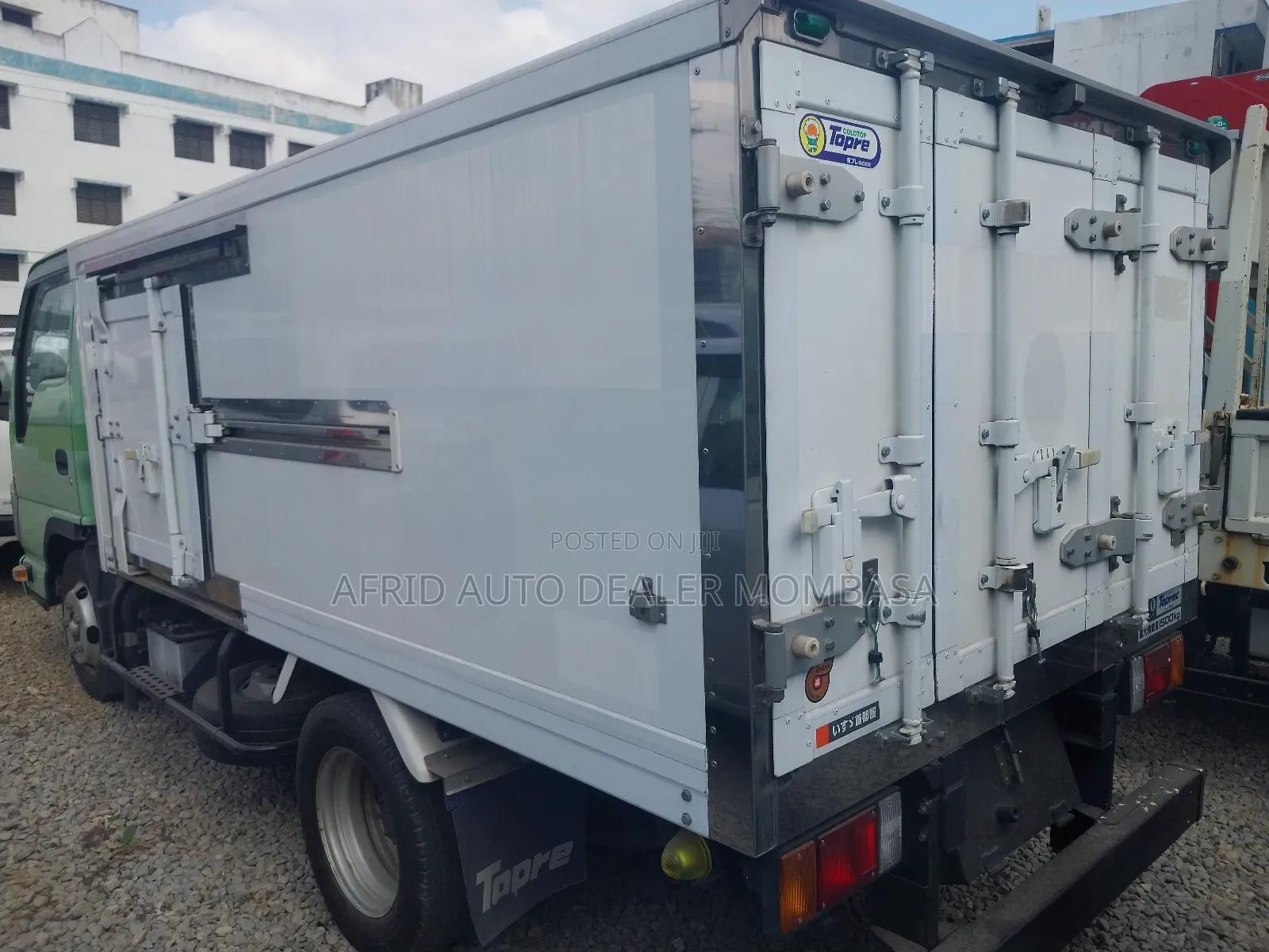 Isuzu Elf Mini Truck Freezer Body