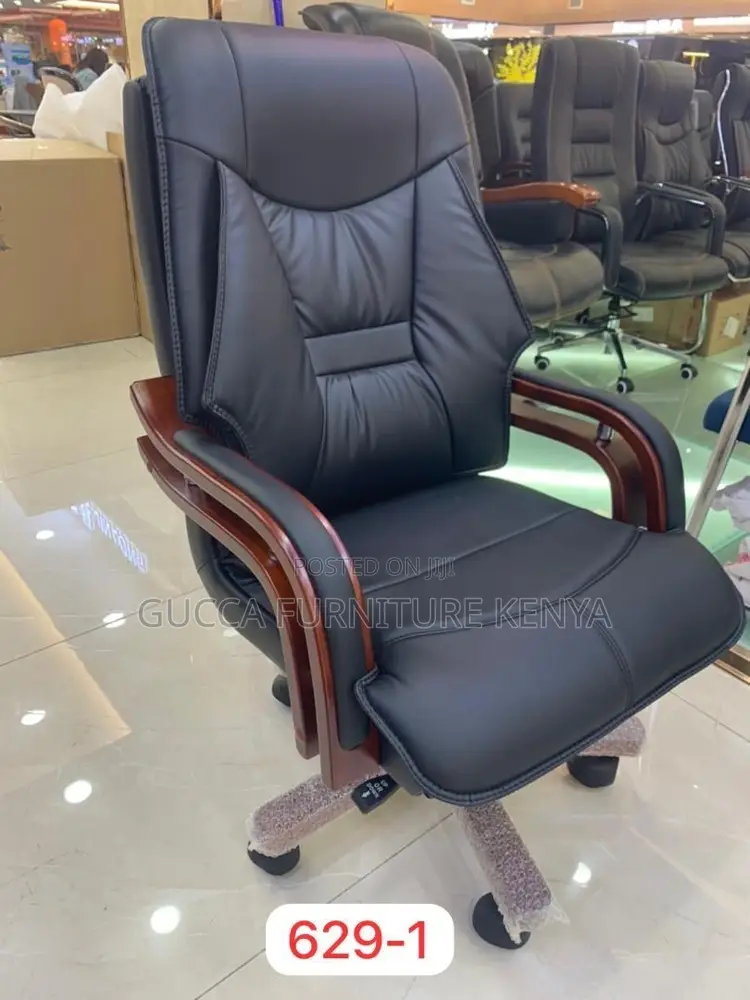 Office Chairs: High Back Casual Leather Executive Staff Seat