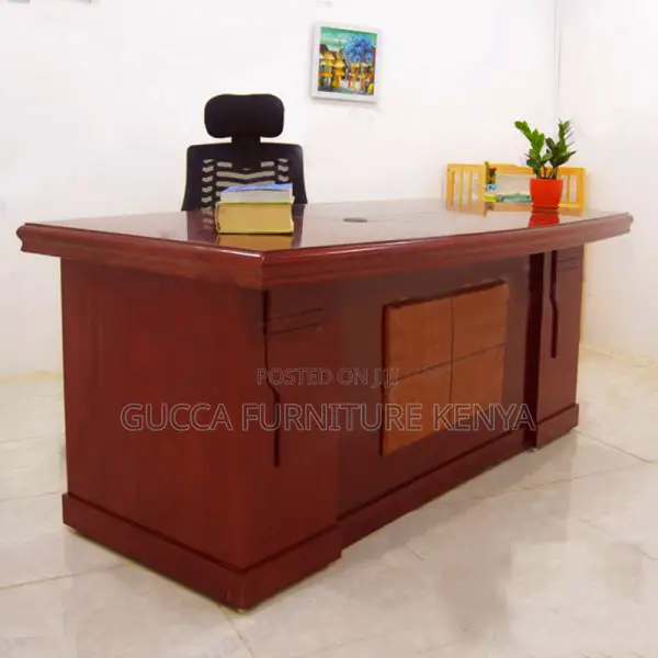 Office Tables: Beautiful Executive Director's Desk 140cm