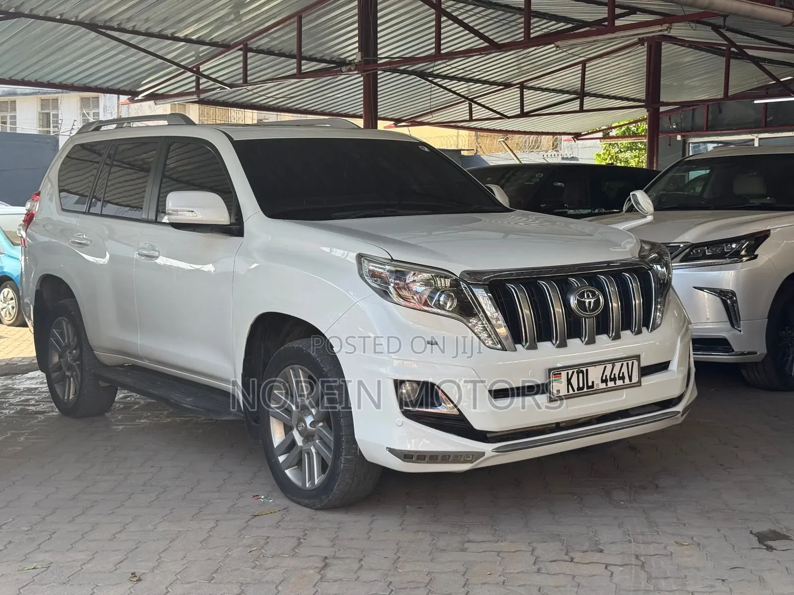 Toyota Land Cruiser Prado 2015 Pearl