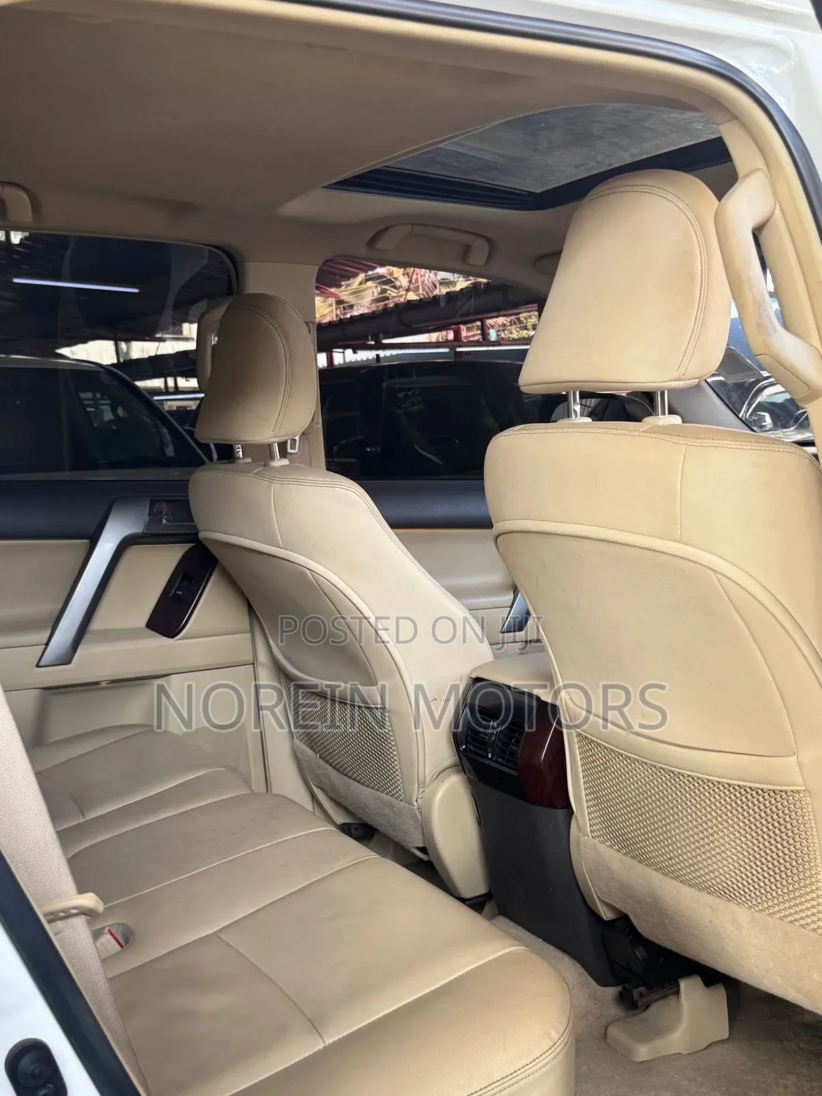 Toyota Land Cruiser Prado 2015 Pearl
