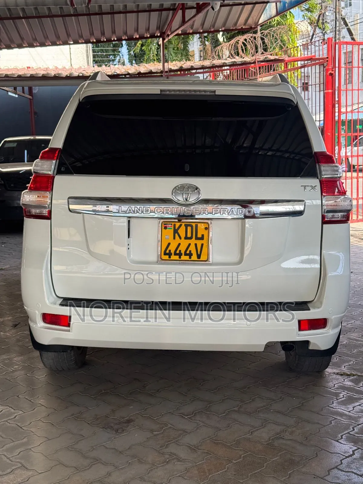 Toyota Land Cruiser Prado 2015 Pearl