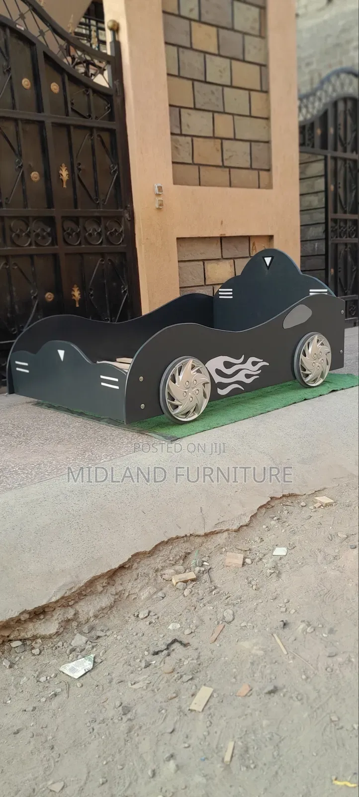 Carson Kids Car Bed / Grey Car Themed Bed for Children