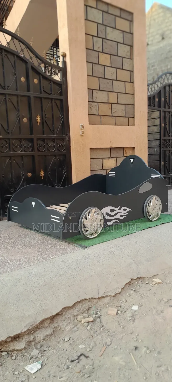 Carson Kids Car Bed / Grey Car Themed Bed for Children
