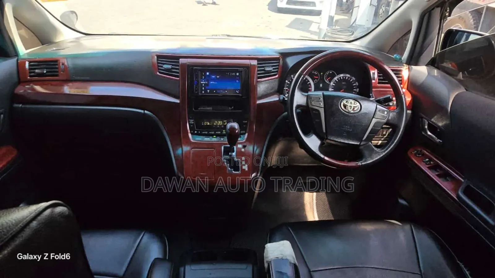 Toyota Vellfire 2011 Black